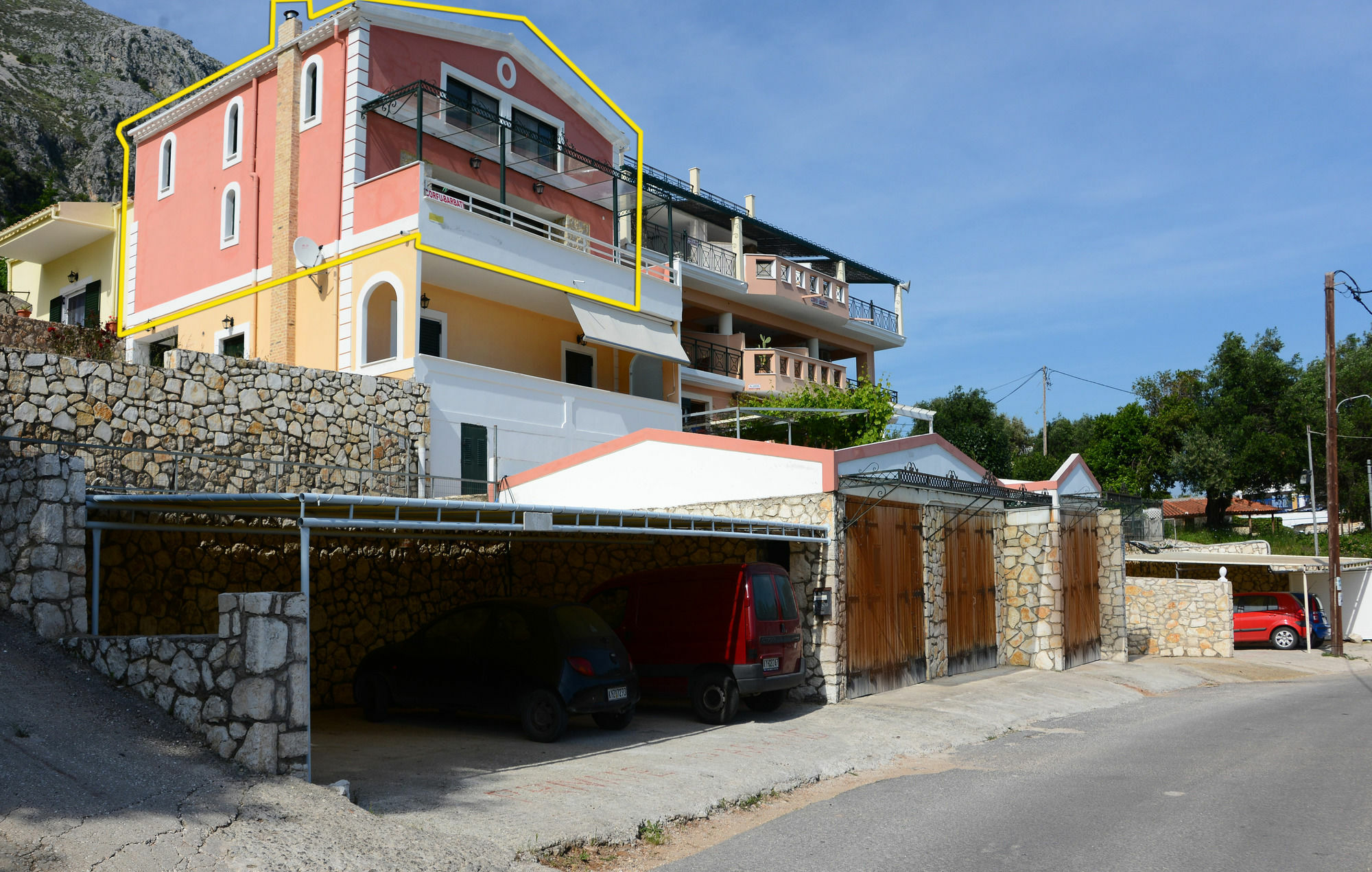 Sarakinos Apartments Barbati Exterior foto