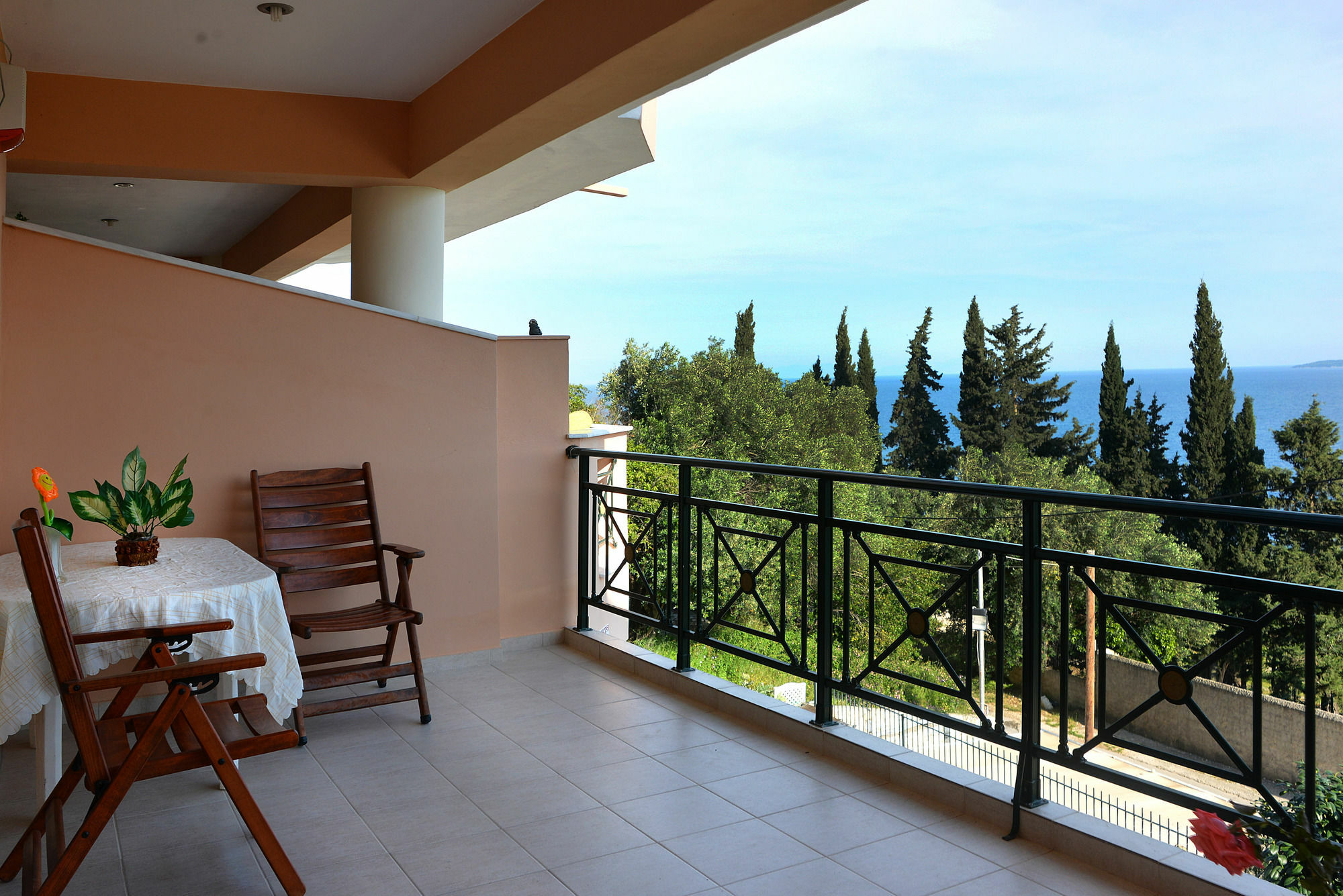 Sarakinos Apartments Barbati Exterior foto
