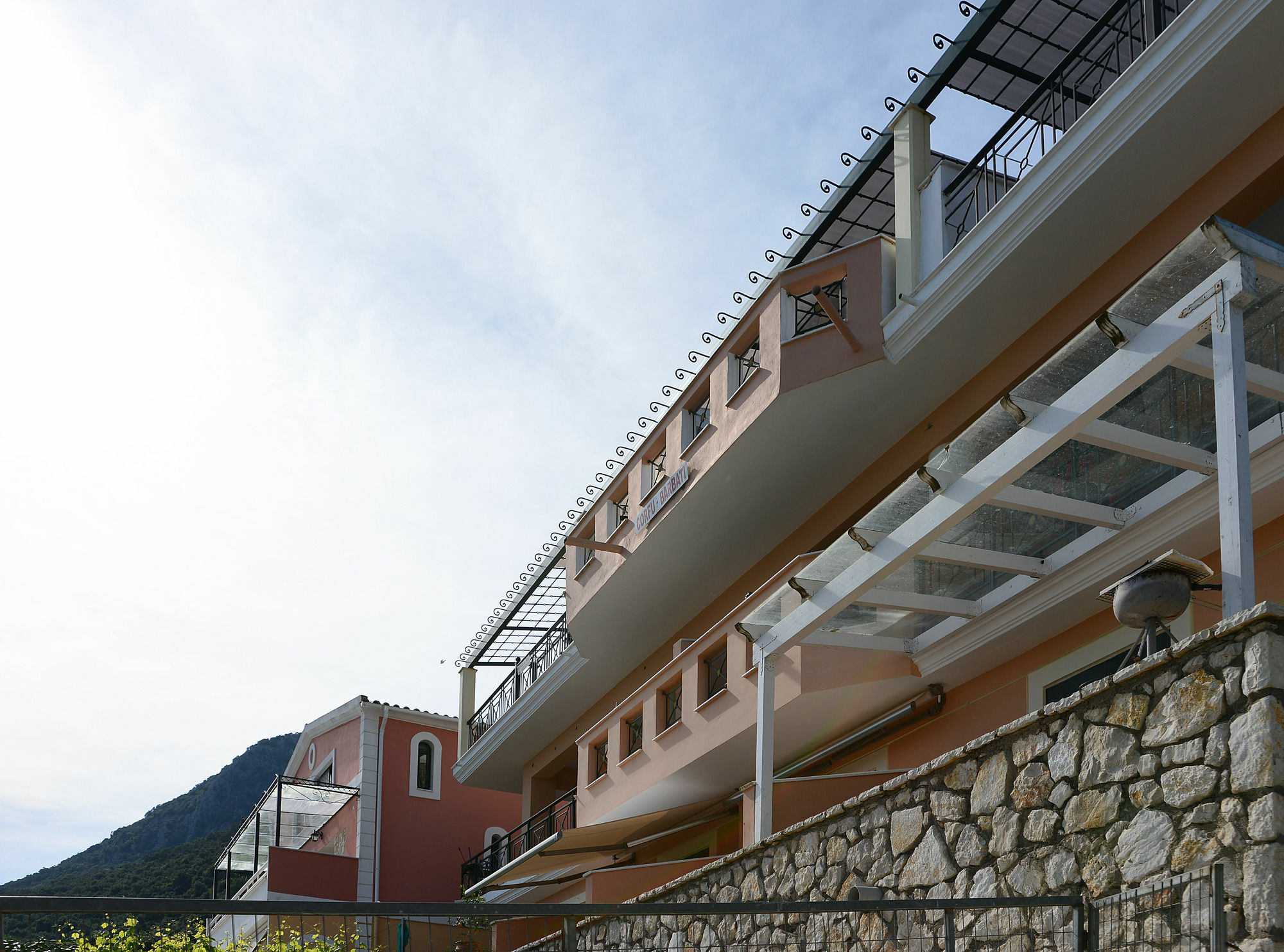 Sarakinos Apartments Barbati Exterior foto